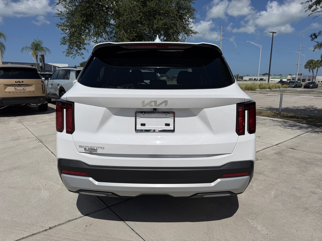 New 2026 Kia Sorento LX SUV