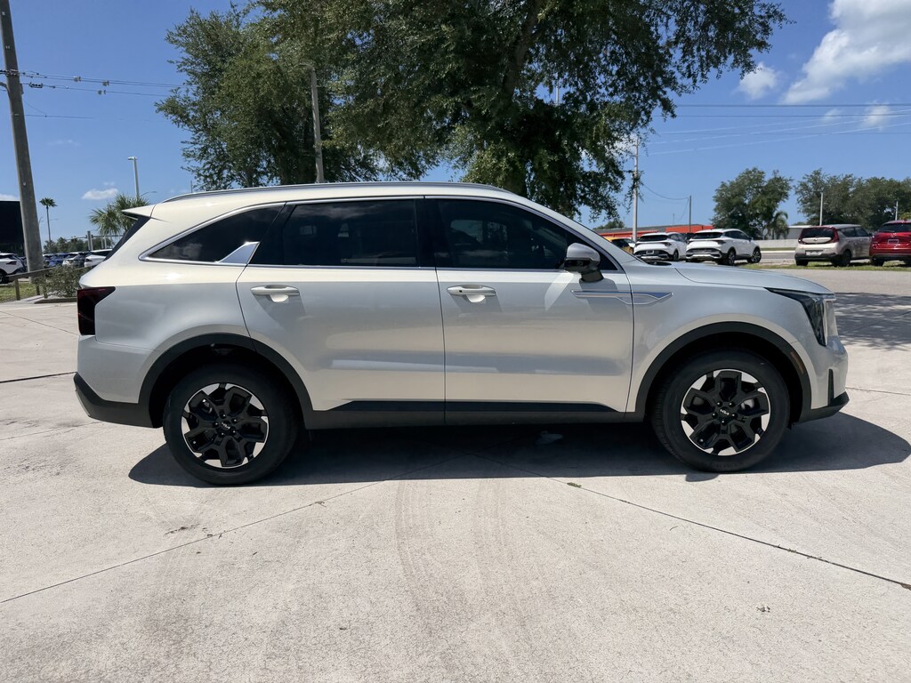 New 2026 Kia Sorento S SUV