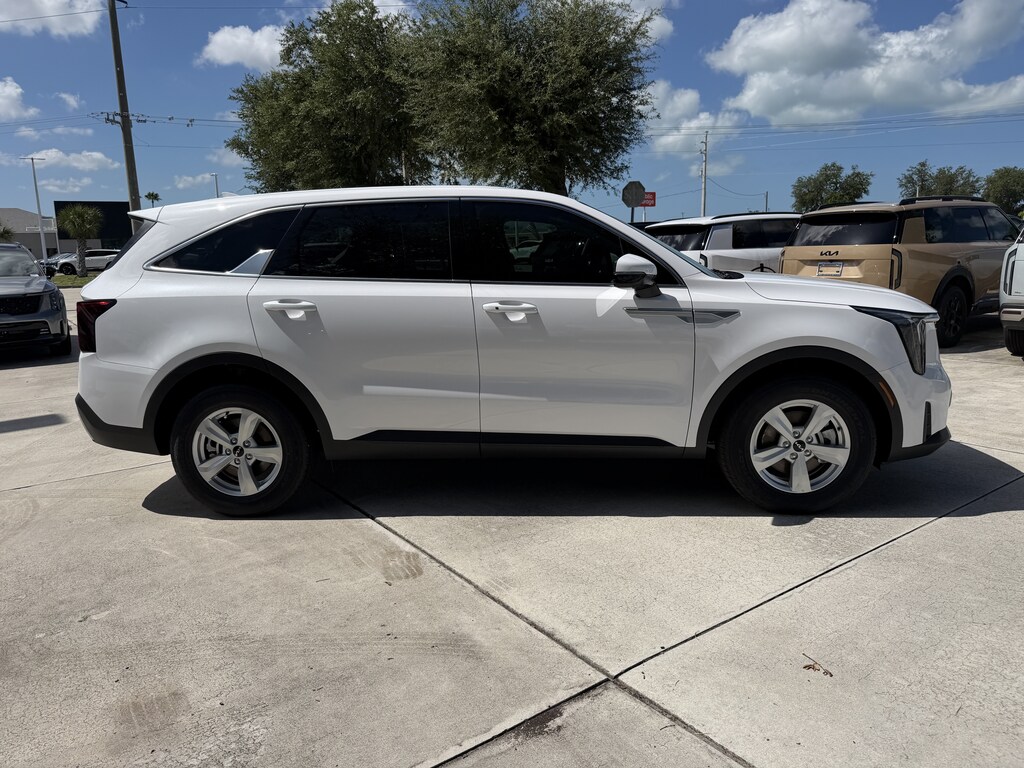 New 2026 Kia Sorento LX SUV