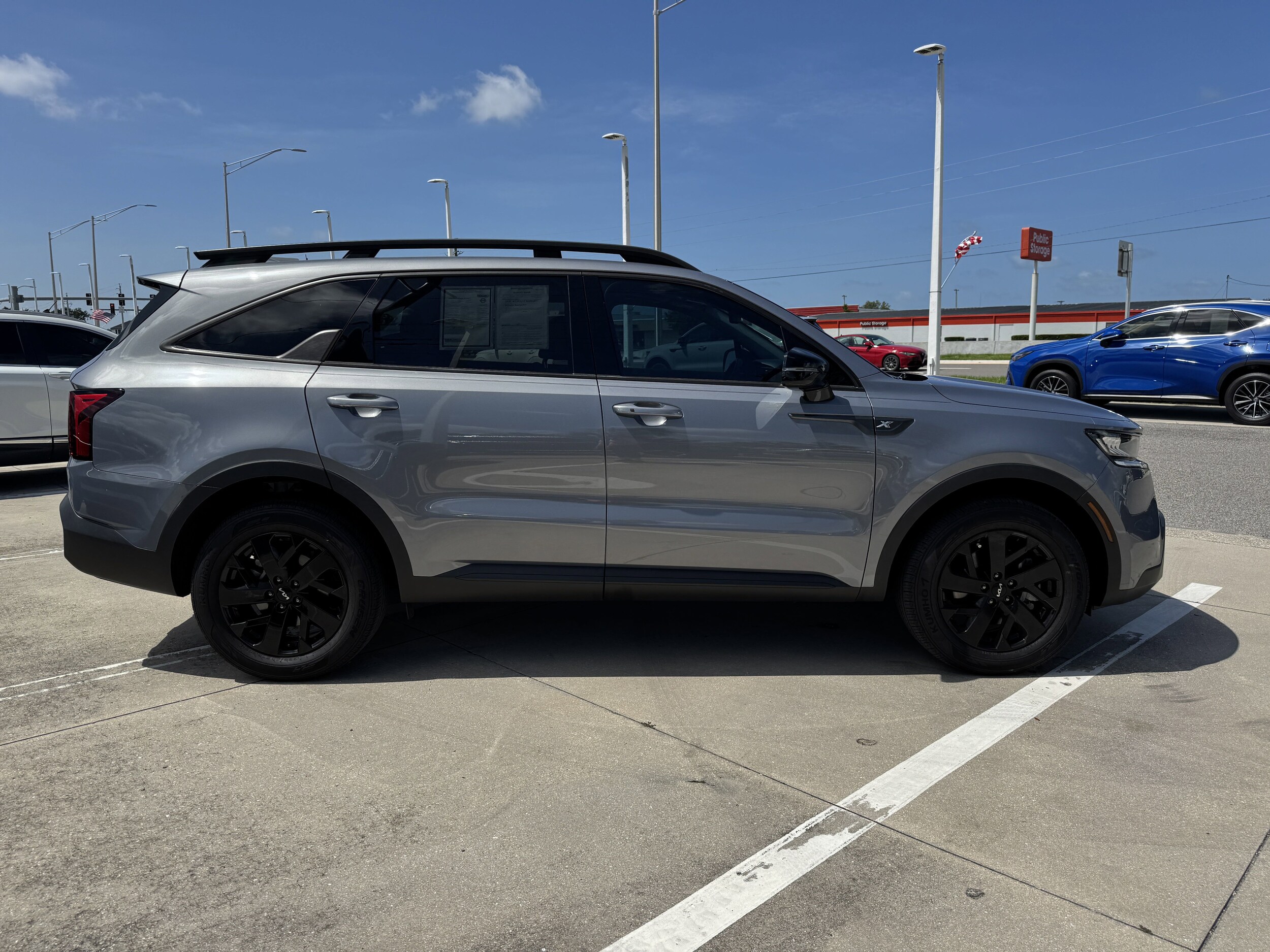 2023 Kia Sorento X-Line S photo 3
