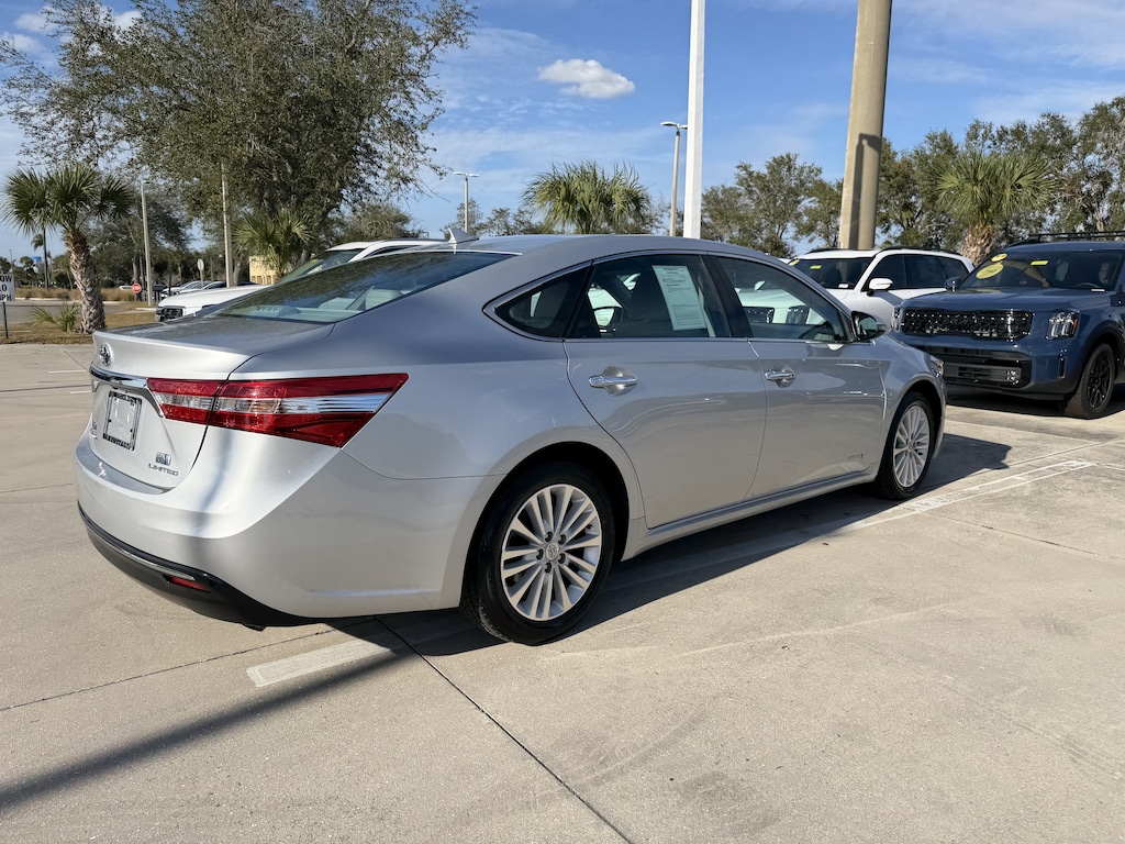 Used 2014 Toyota Avalon Hybrid Limited Sedan