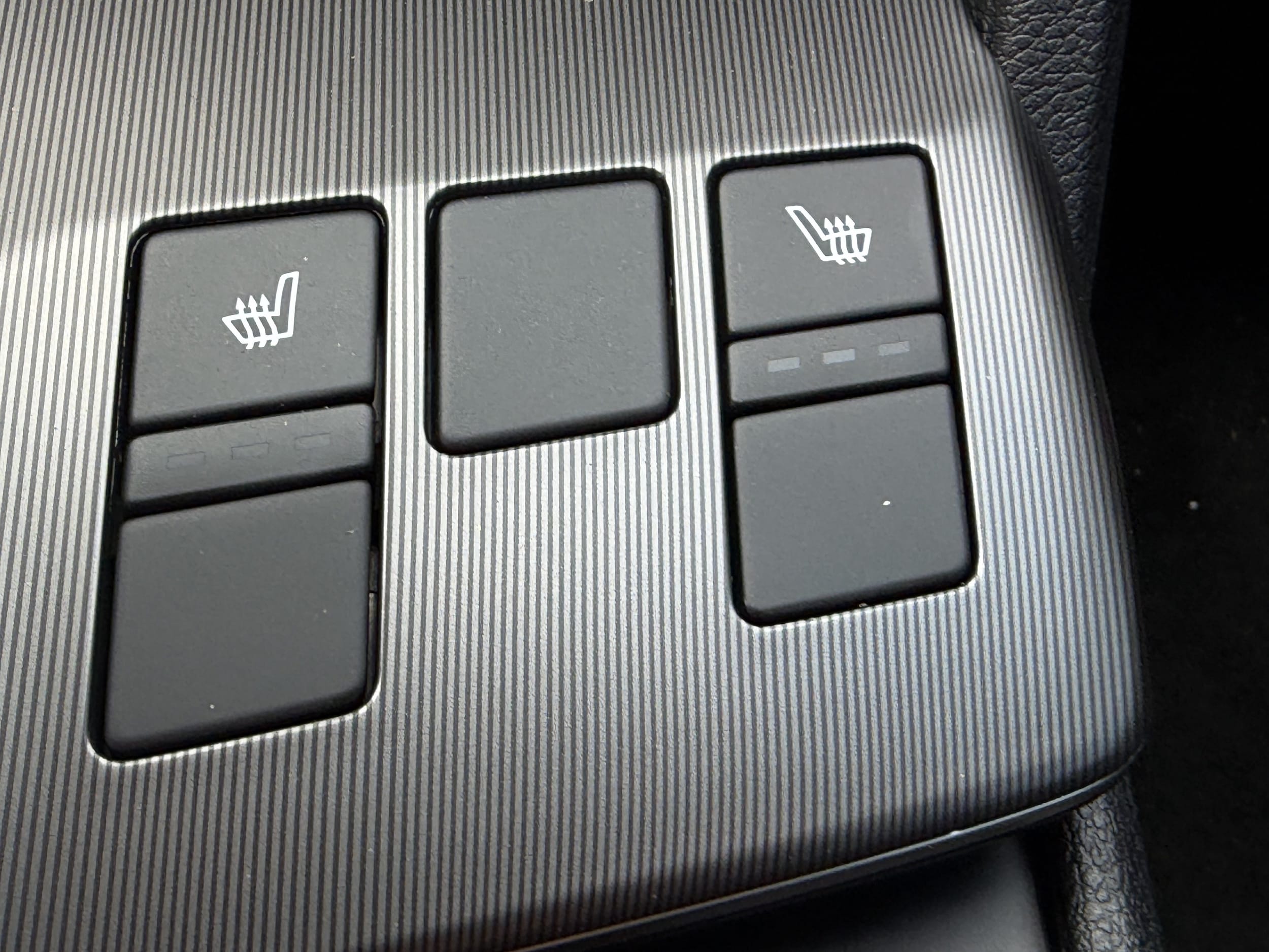 2026 Kia Sportage SX - Photo 23