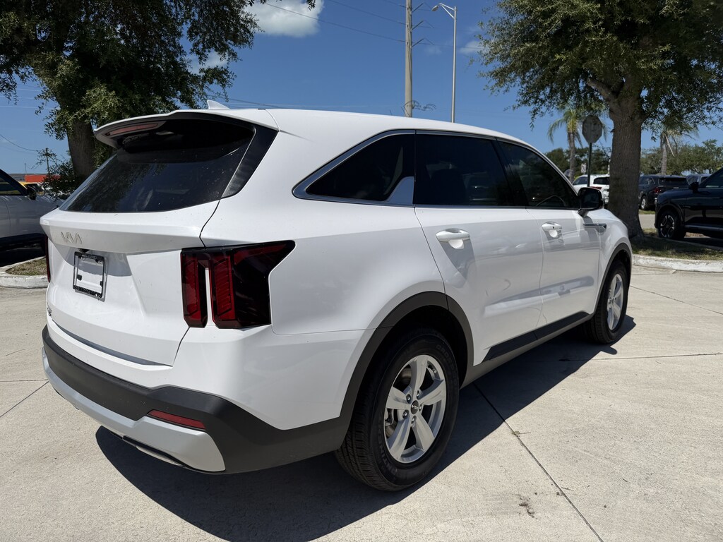 New 2026 Kia Sorento LX SUV