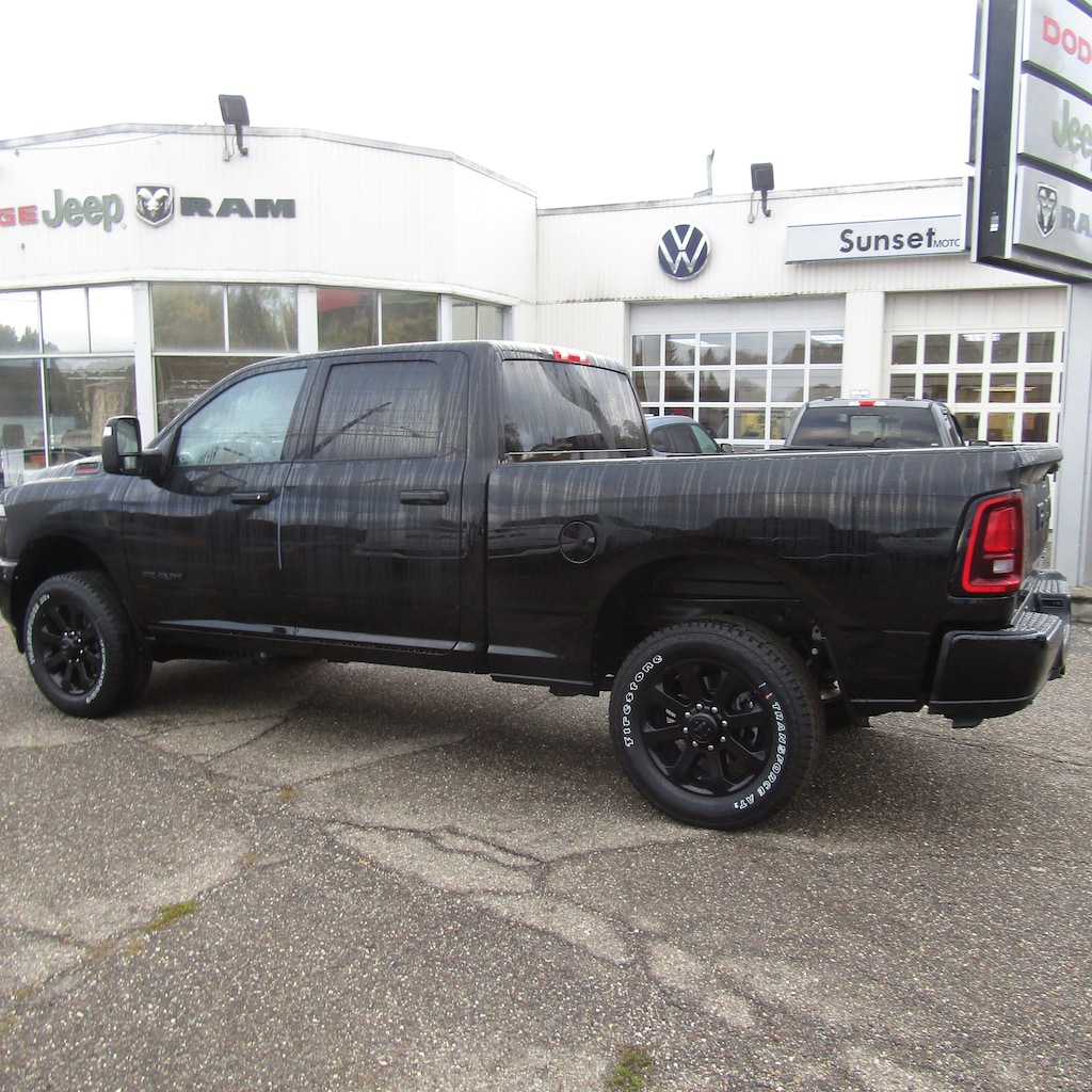 New 2026 Ram 2500 BIG HORN CREW CAB 4X4 6'4 BOX Pickup