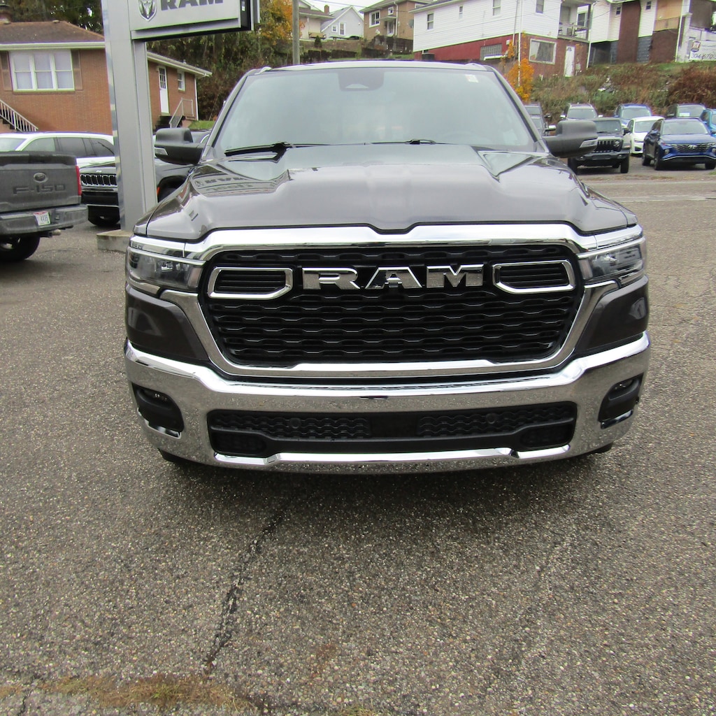 New 2025 Ram 1500 BIG HORN CREW CAB 4X4 5'7 BOX Pickup