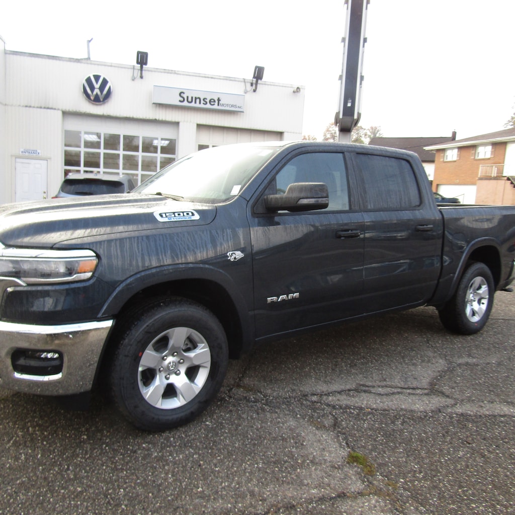 New 2026 Ram 1500 BIG HORN CREW CAB 4X4 5'7 BOX Pickup