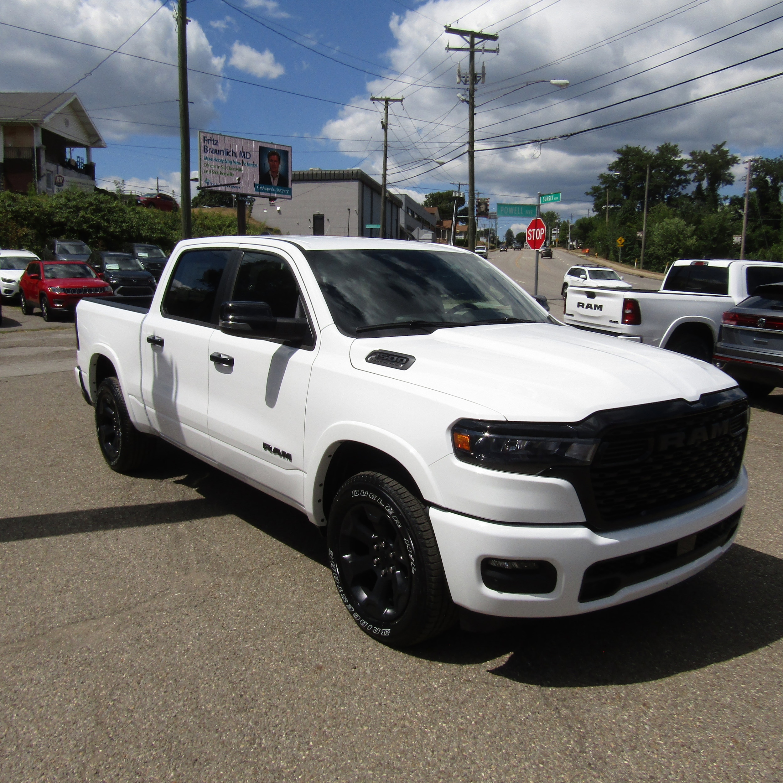 2026 Ram 1500 BIG HORN CREW CAB 4X4 5'7 BOX
