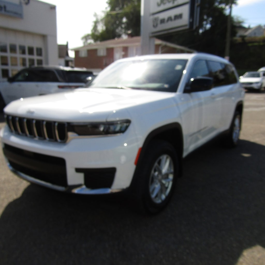 New 2025 Jeep Grand Cherokee L LAREDO X 4X4 Sport Utility