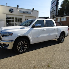 2026 Ram 1500 LARAMIE CREW CAB 4X4 5'7 BOX Pickup