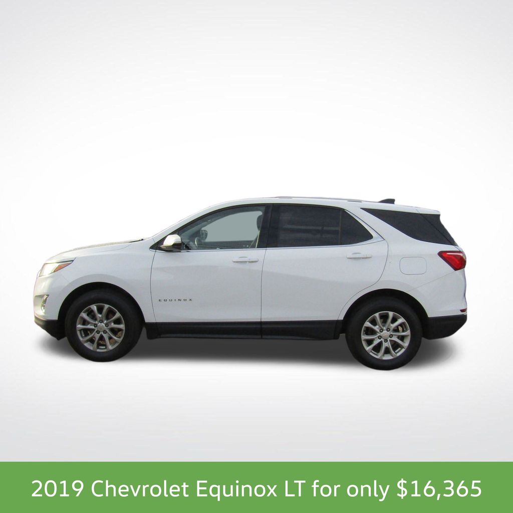 Used 2019 Chevrolet Equinox LT with VIN 2GNAXUEV4K6163196 for sale in Steubenville, OH