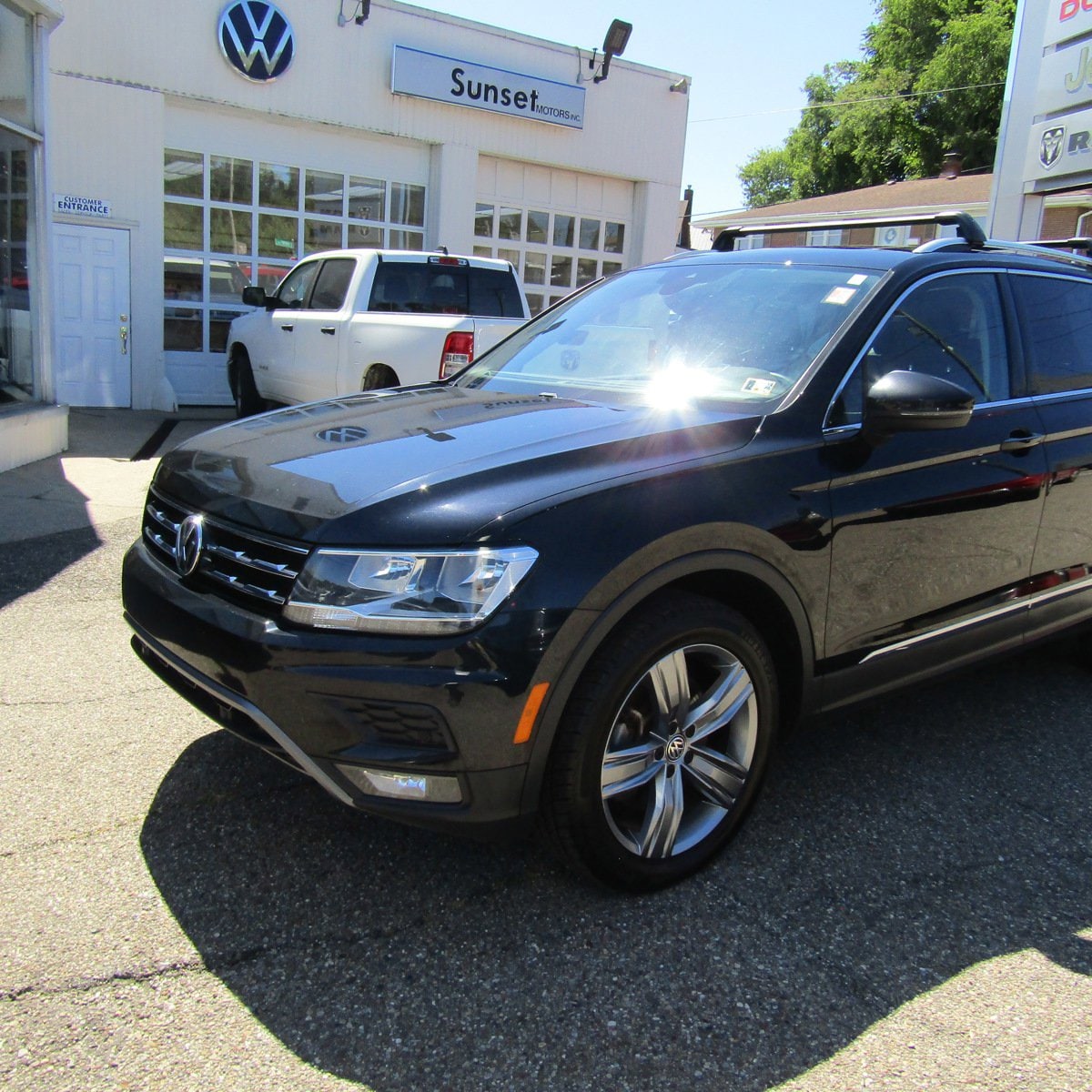 Used 2021 Volkswagen Tiguan SEL with VIN 3VV2B7AXXMM021174 for sale in Steubenville, OH