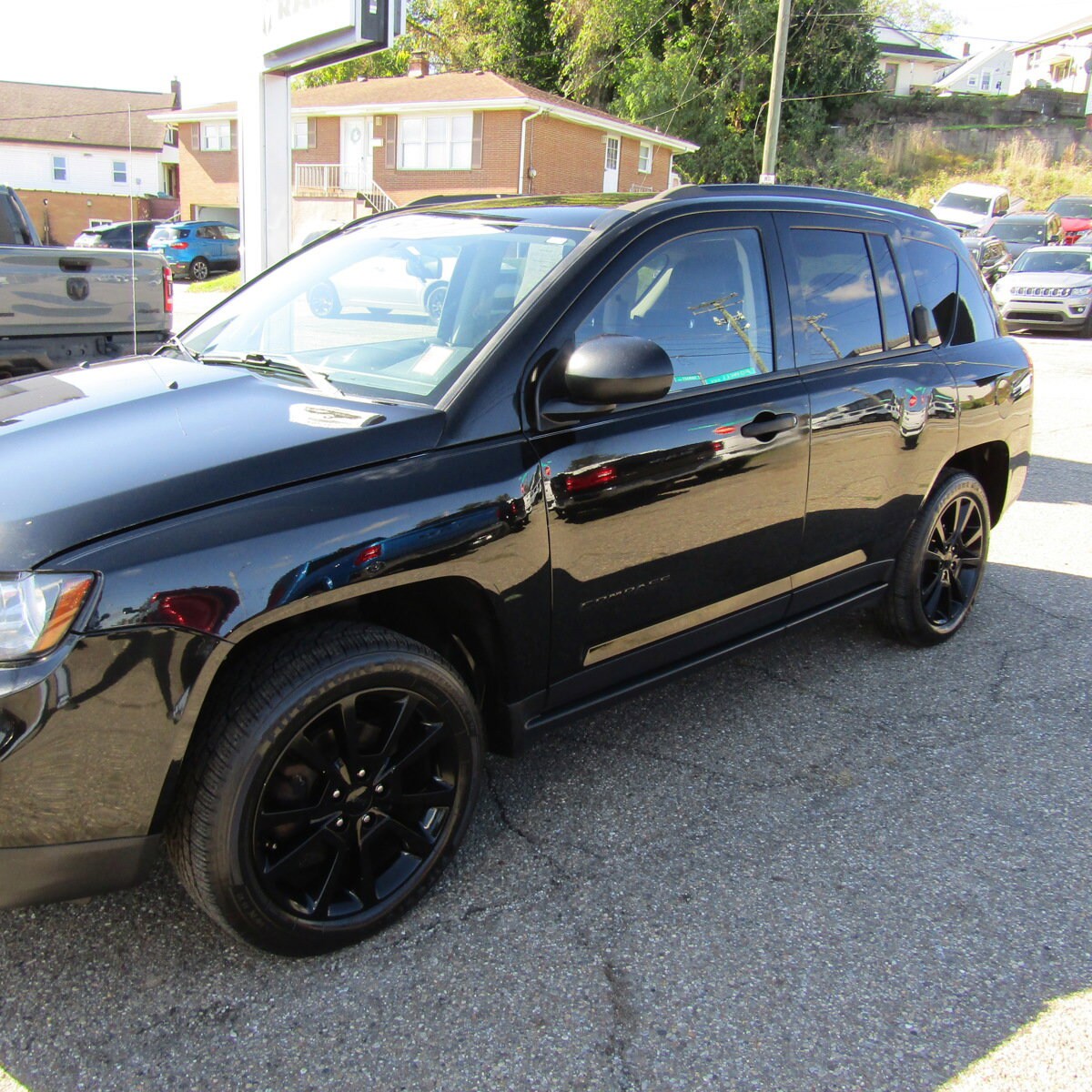 2015 Jeep Compass Sport photo 3