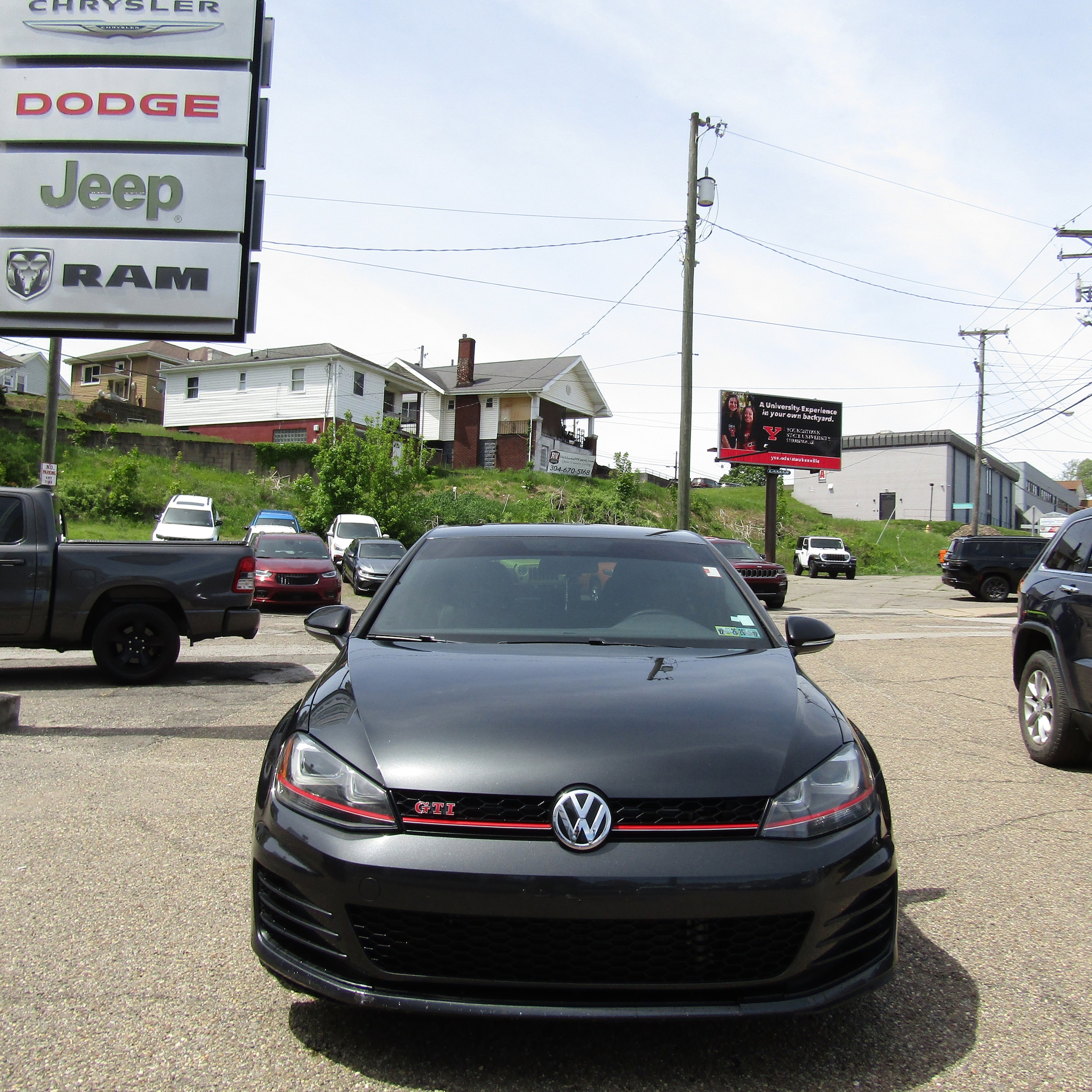 Used 2017 Volkswagen Golf GTI Sport with VIN 3VW447AU2HM031644 for sale in Steubenville, OH