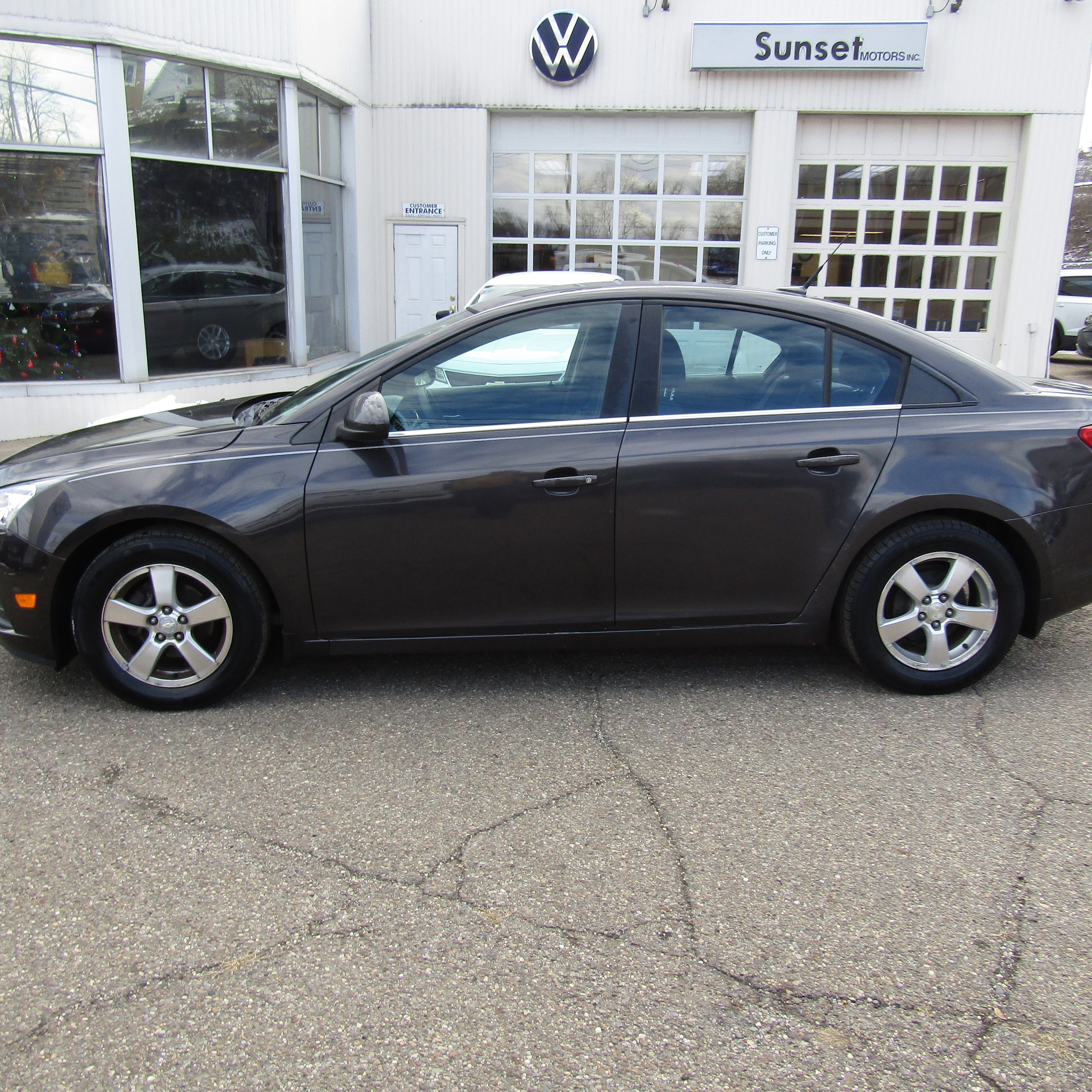 2014 Chevrolet Cruze 1LT's photo