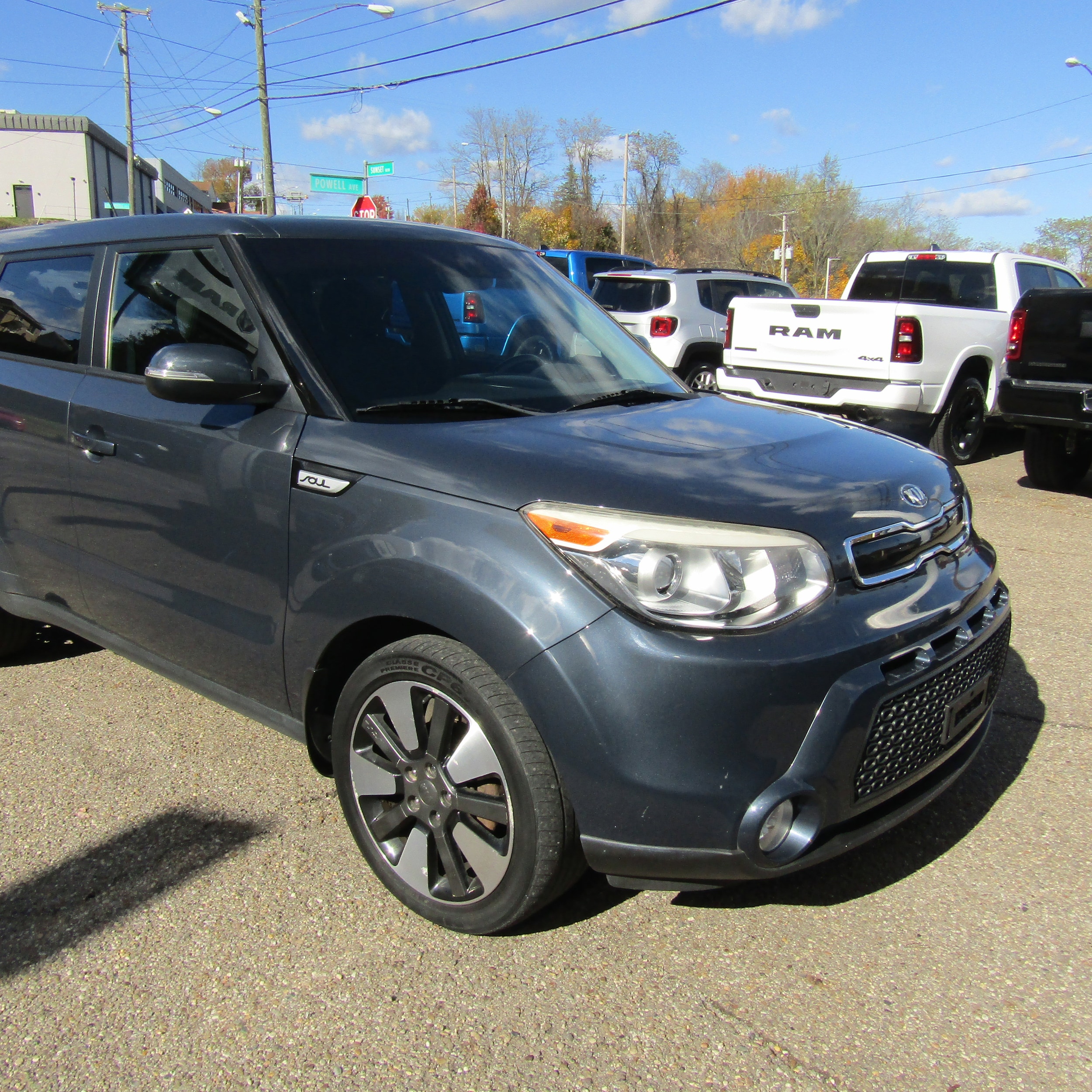 Used 2015 Kia Soul Base with VIN KNDJX3A50F7132526 for sale in Steubenville, OH