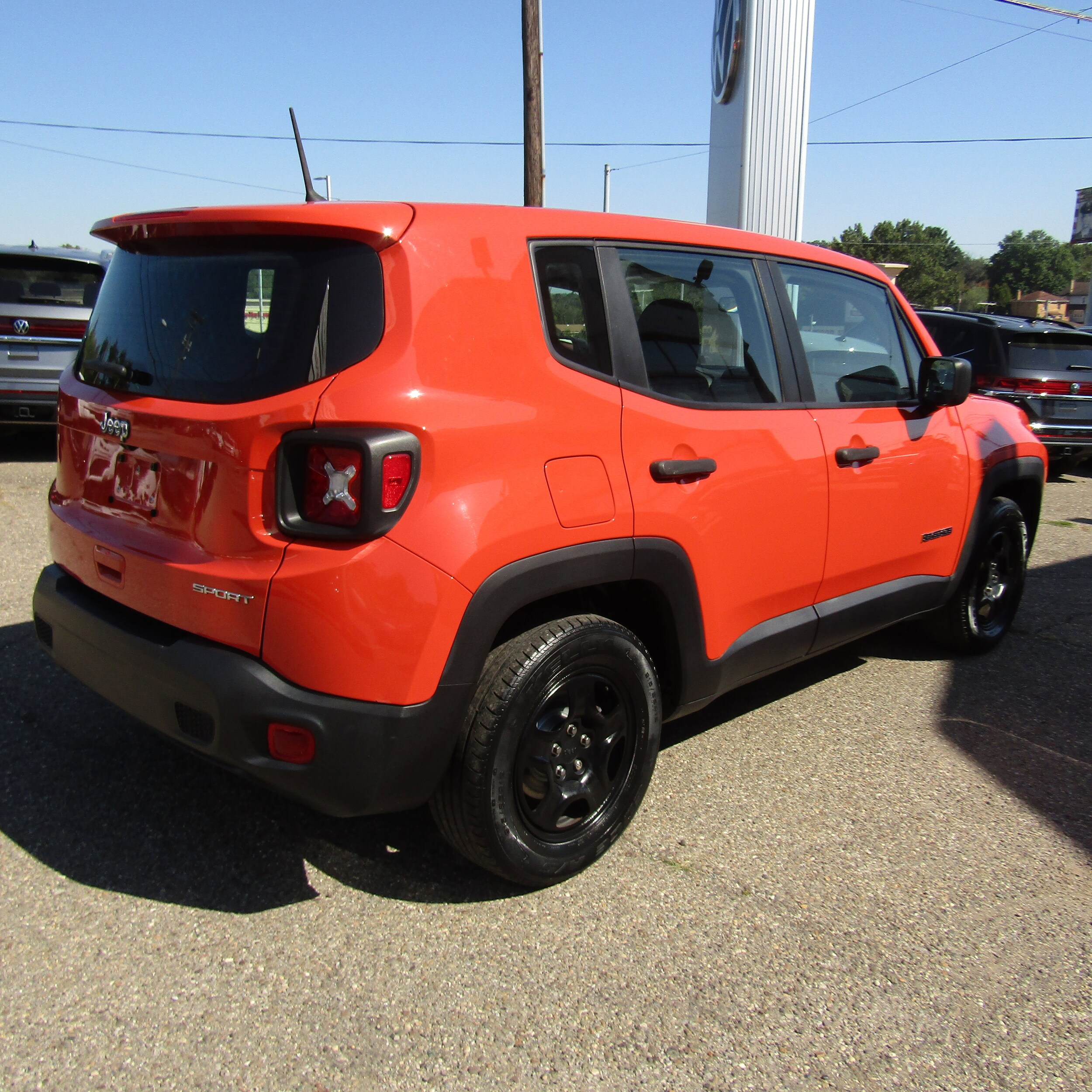 2019 Jeep Renegade Sport photo 3