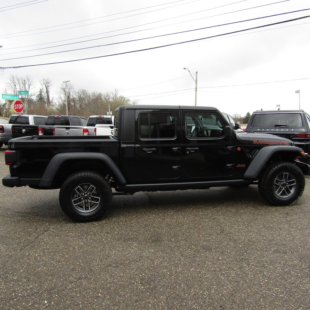 New 2024 Jeep Gladiator MOJAVE 4X4 For Sale Steubenville OH VIN