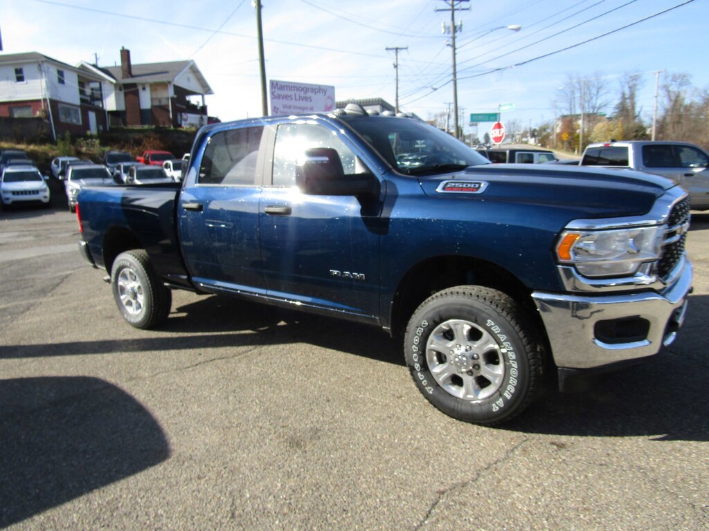 New 2024 Ram 2500 BIG HORN CREW CAB 4X4 6'4 BOX For Sale Steubenville