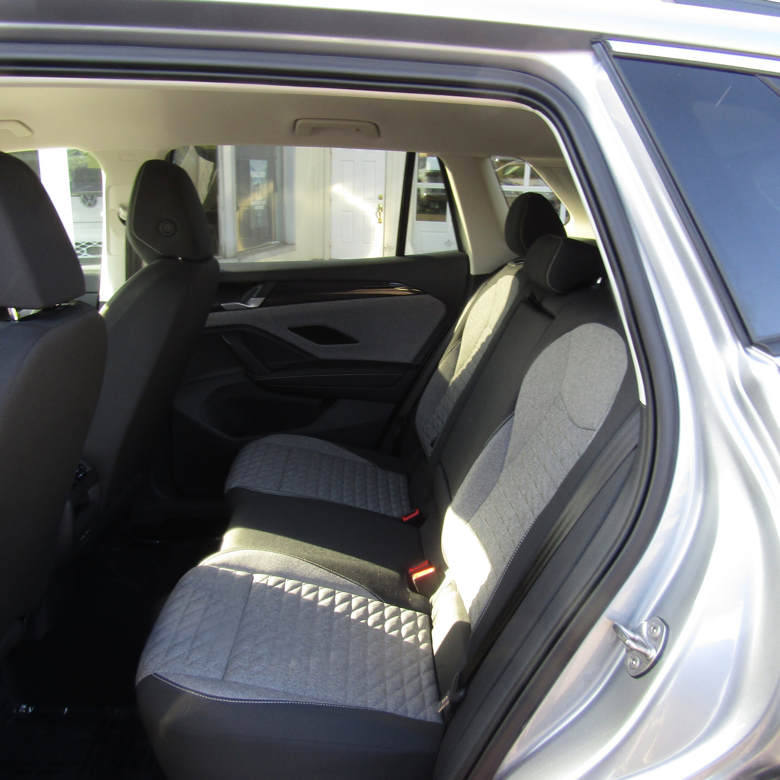 2025 Volkswagen Tiguan S photo 4