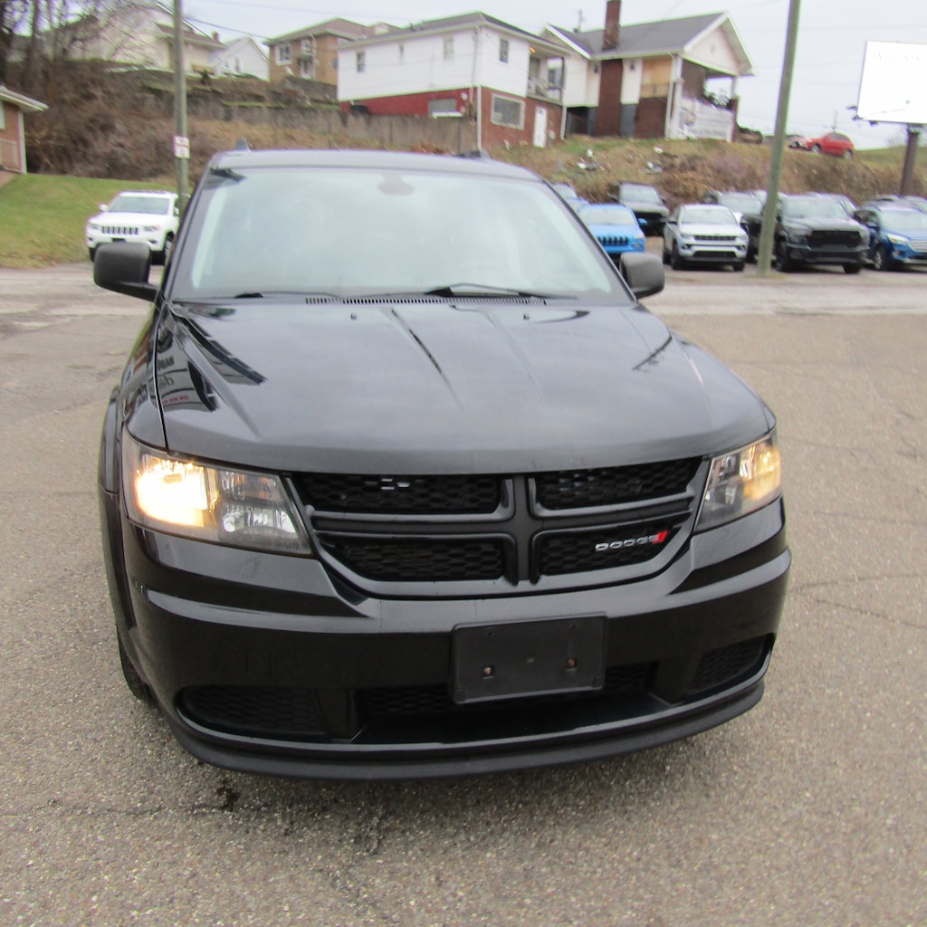 Used 2018 Dodge Journey SE SUV