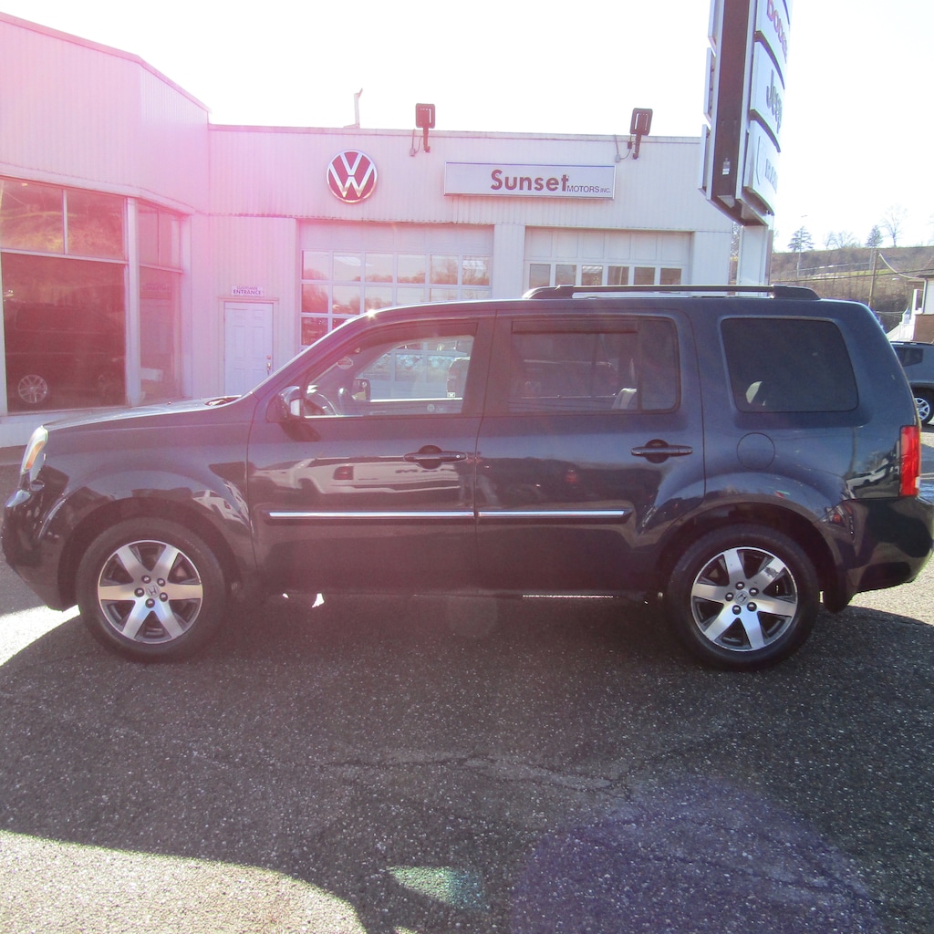 Used 2012 Honda Pilot Touring w/RES/Navi 4WD SUV