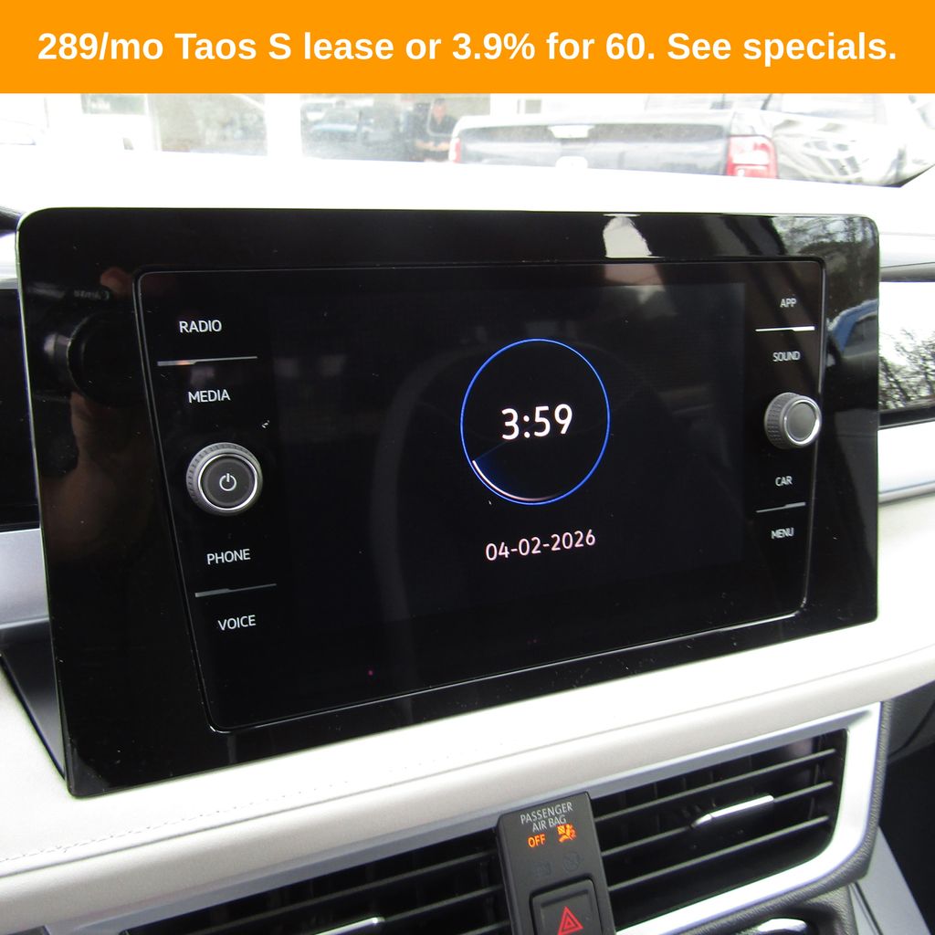 2026 Volkswagen Taos SE - Photo 16