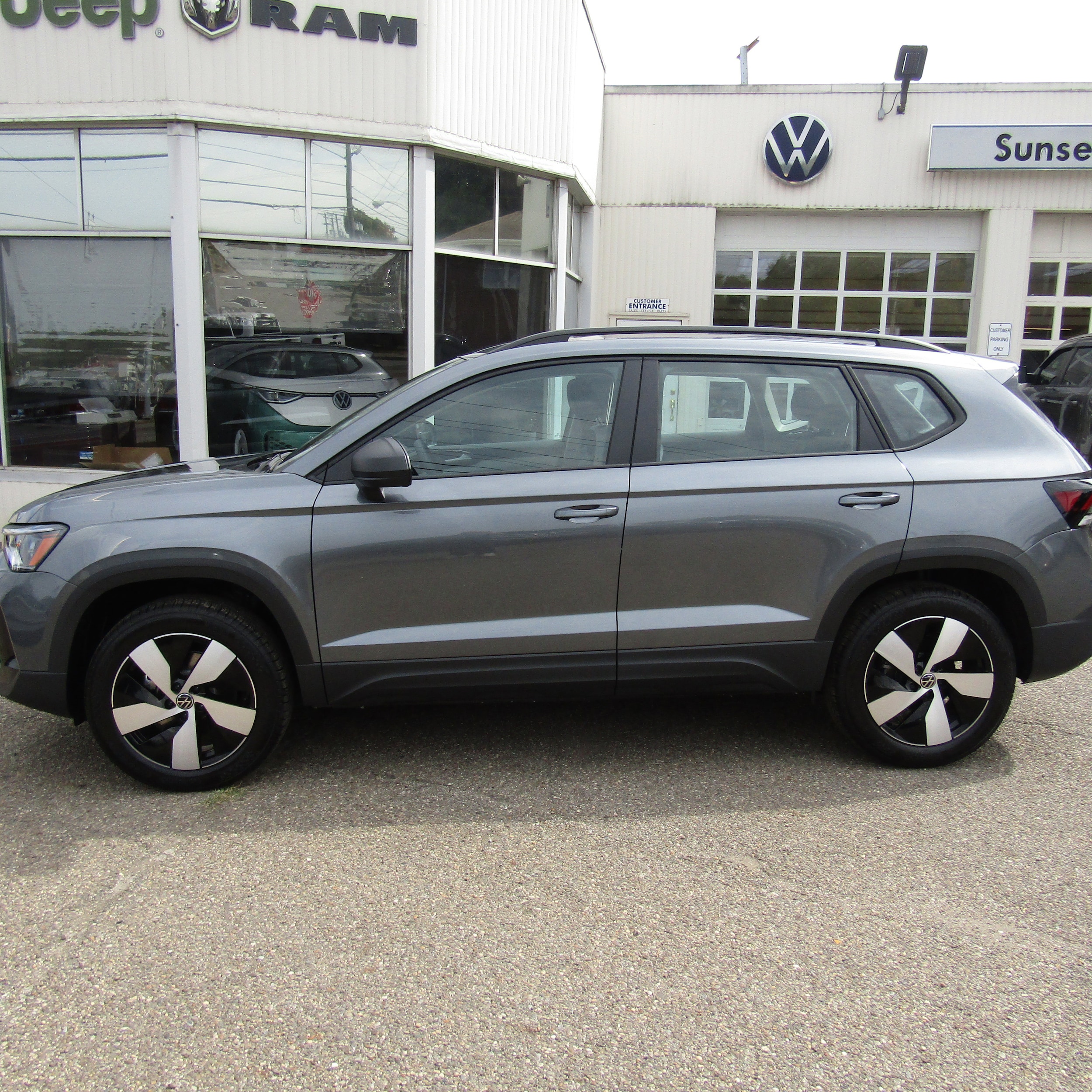 2025 Volkswagen Taos S