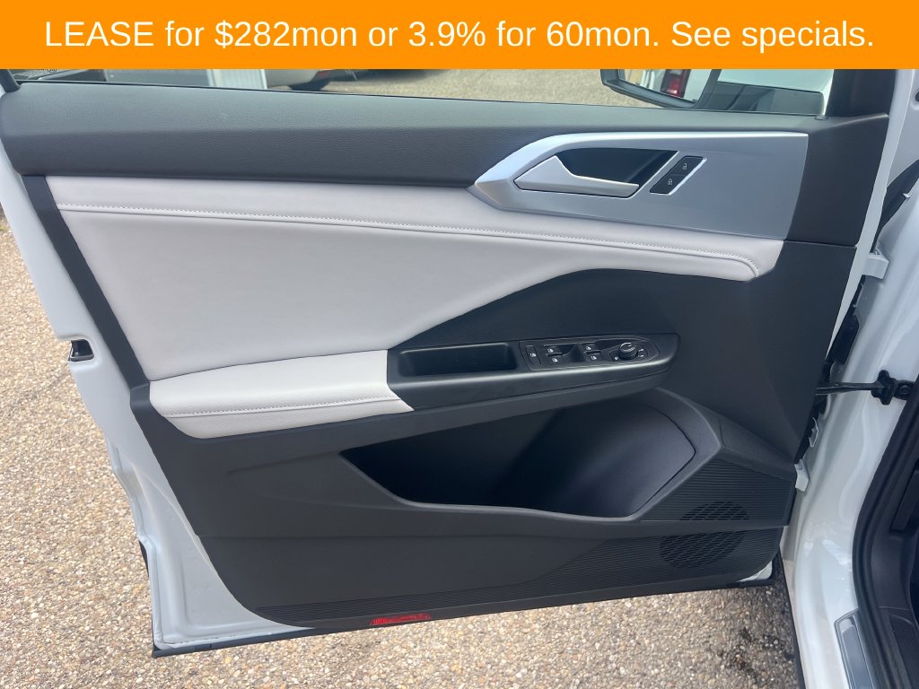 2026 Volkswagen Taos SE - Photo 10