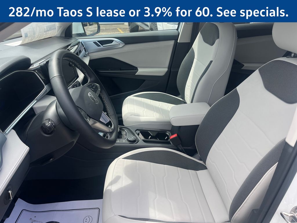 2026 Volkswagen Taos SE - Photo 9