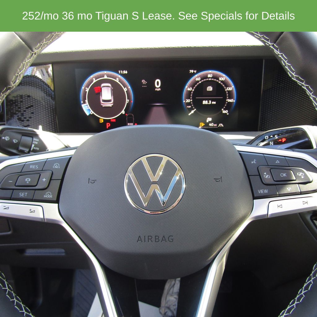 2025 Volkswagen Tiguan SE - Photo 24
