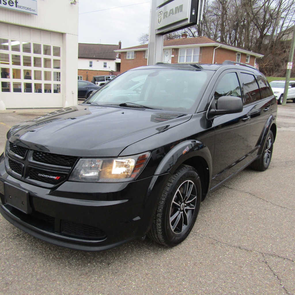 Used 2018 Dodge Journey SE SUV