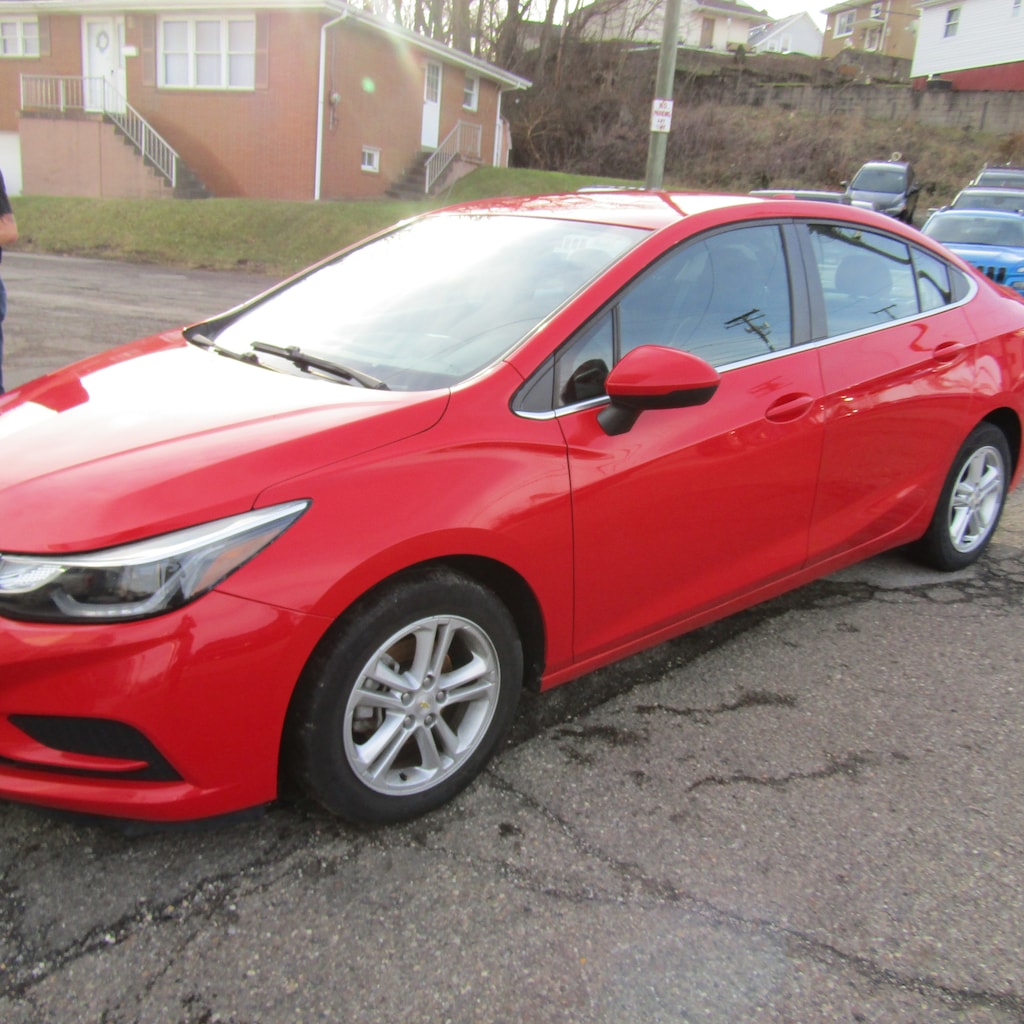 Used 2017 Chevrolet Cruze LT Auto Sedan