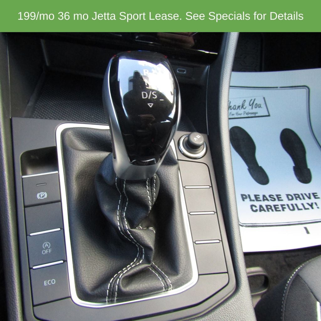 2026 Volkswagen Jetta Sport - Photo 24