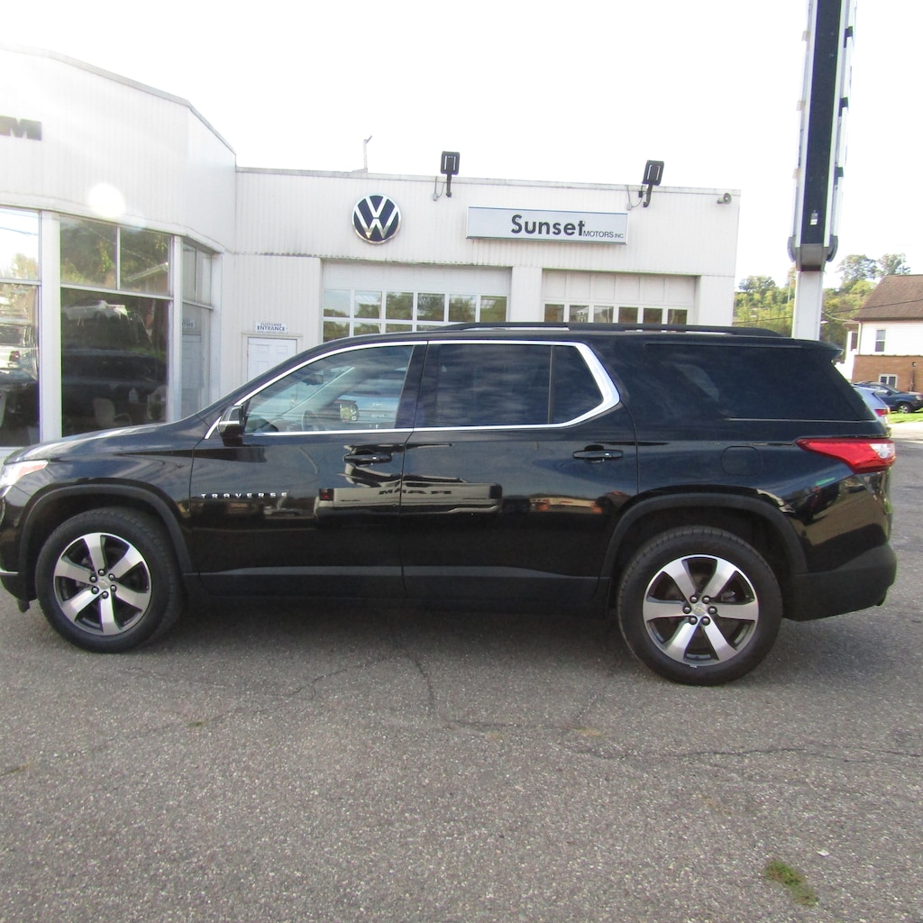 Used 2020 Chevrolet Traverse LT Leather SUV