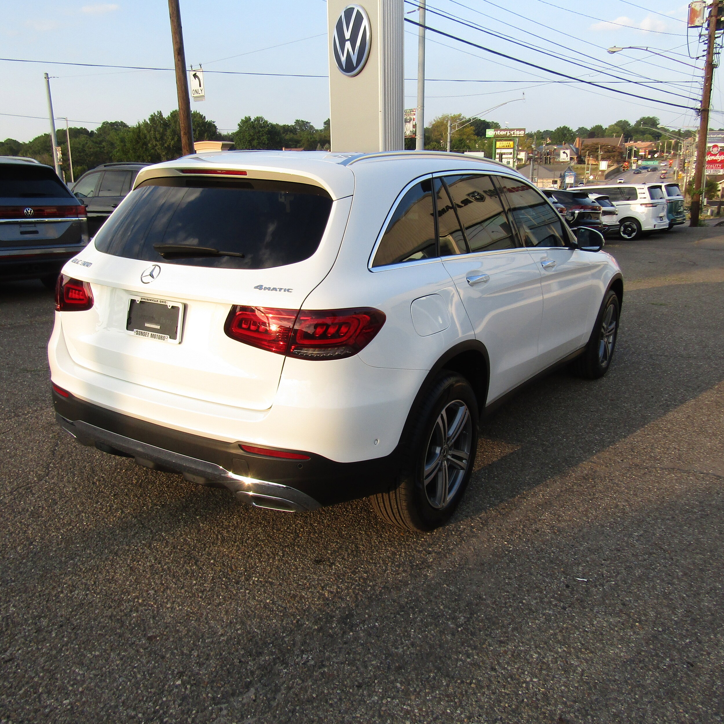 2022 Mercedes Benz GLC 300 4MATIC photo 3
