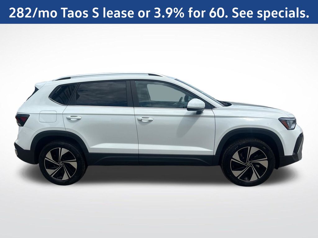 2026 Volkswagen Taos SE - Photo 6