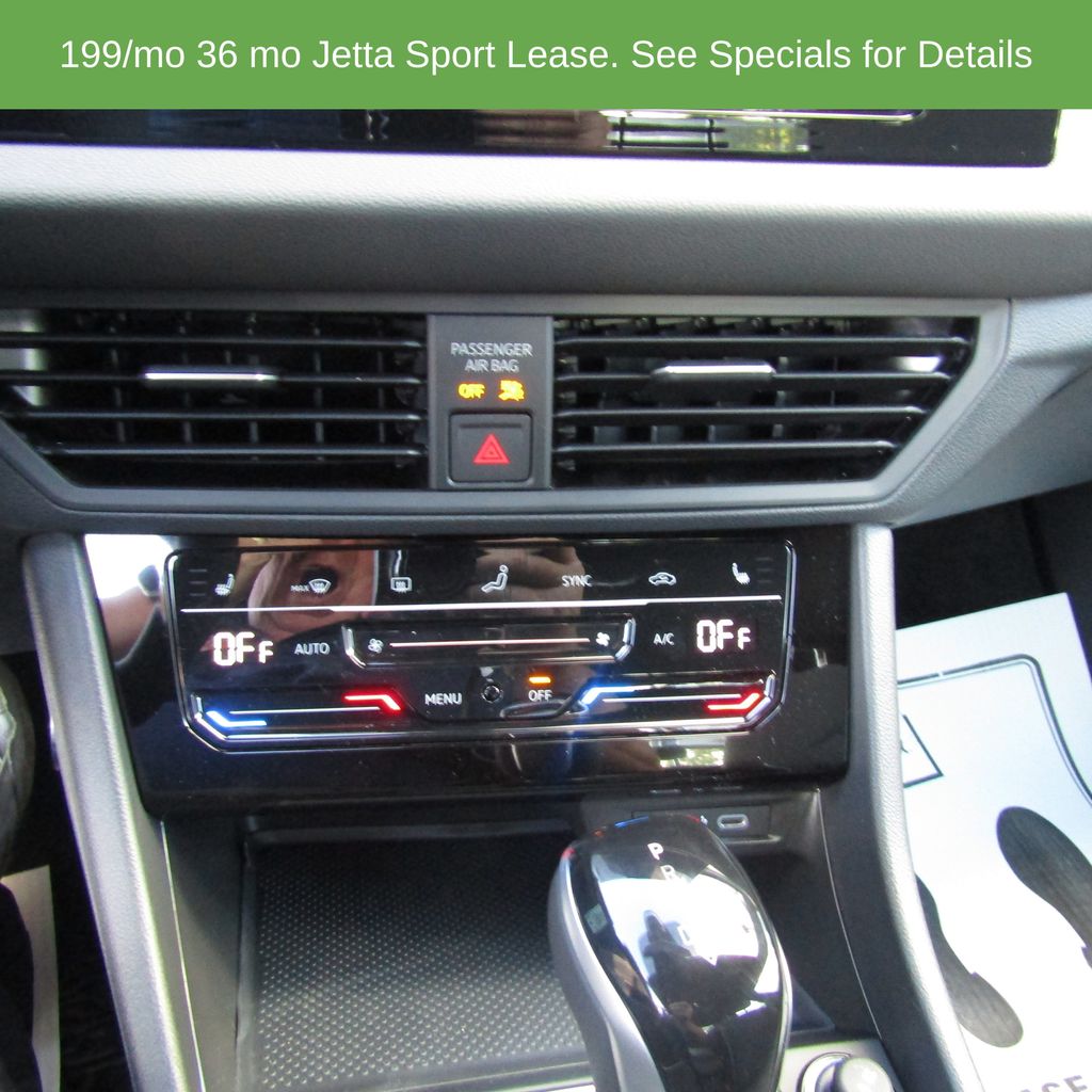 2026 Volkswagen Jetta Sport - Photo 17