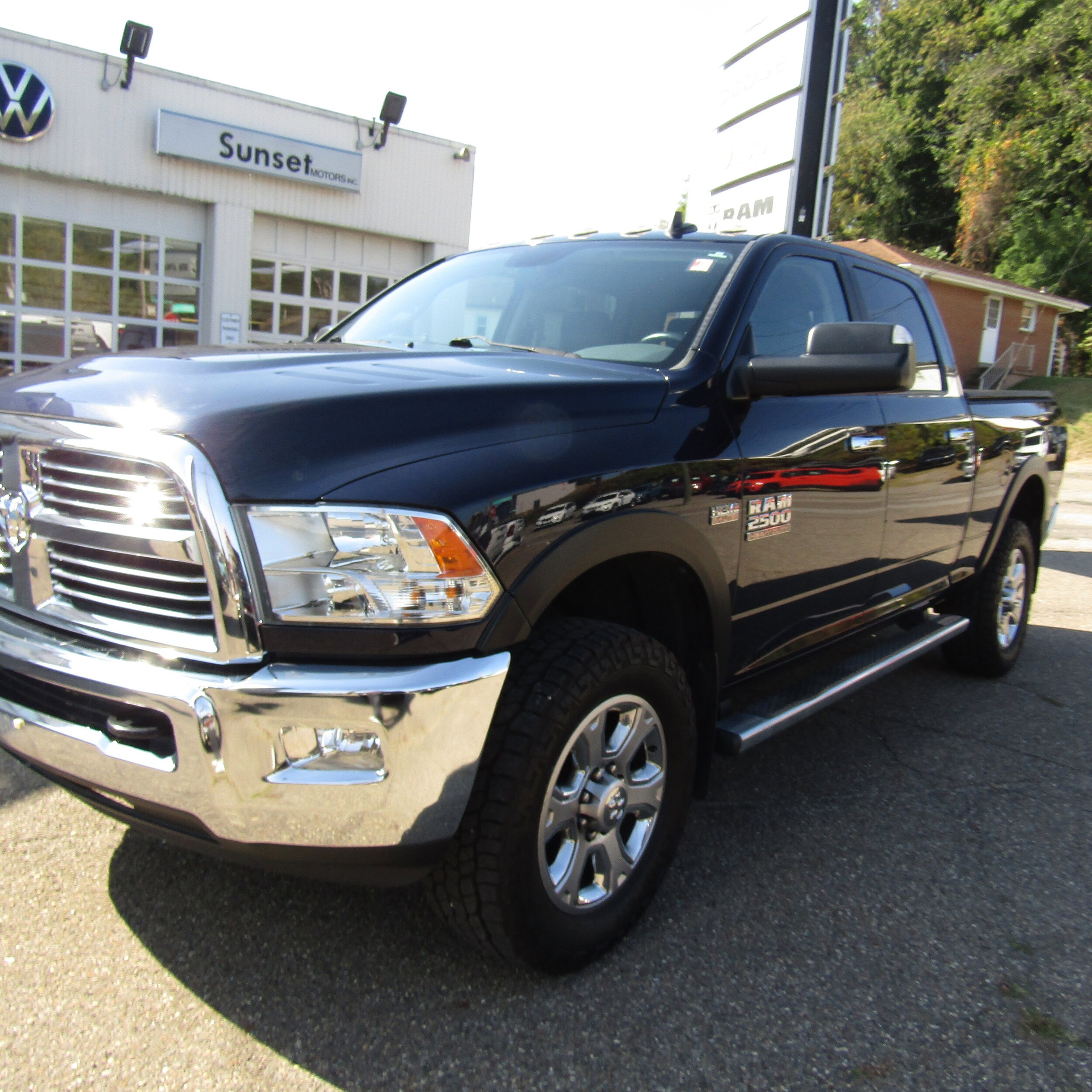 2015 Ram 2500 SLT photo 3