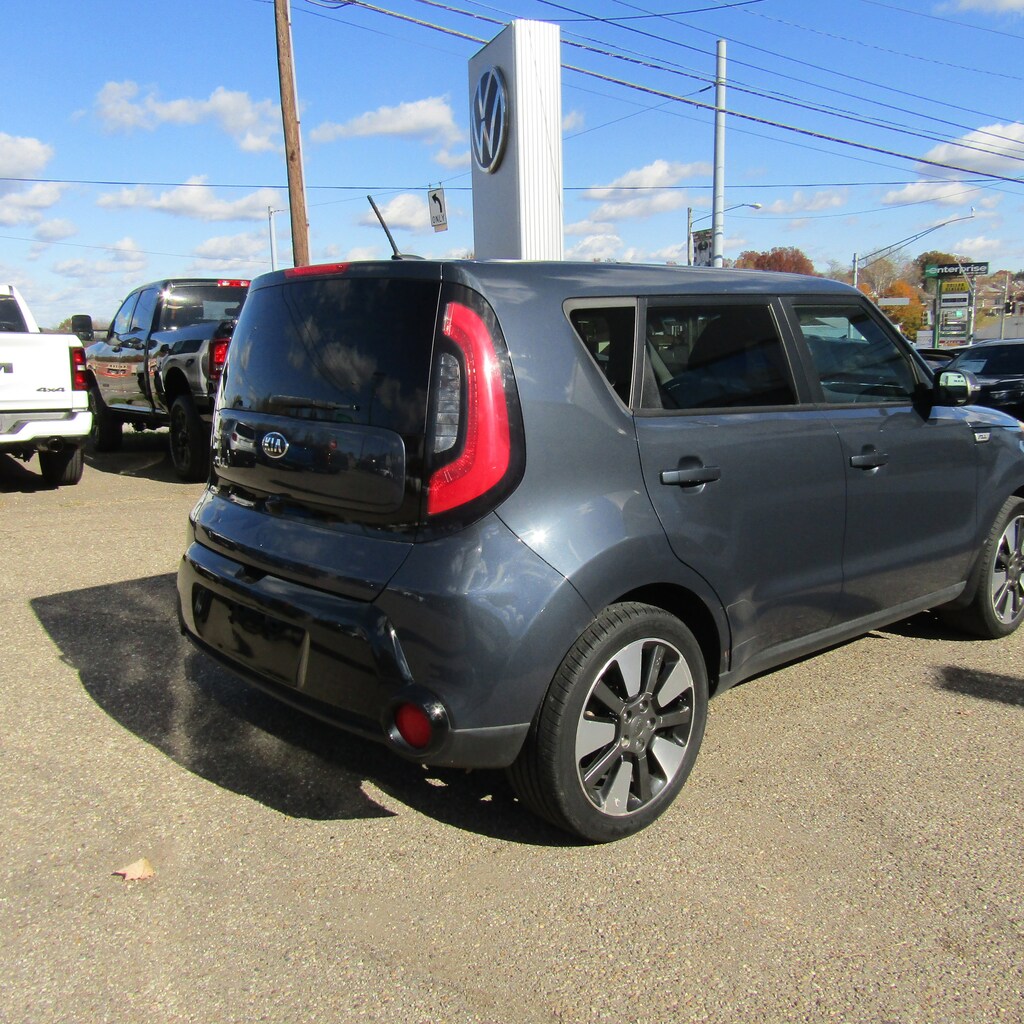 Used 2015 Kia Soul ! FWD Hatchback
