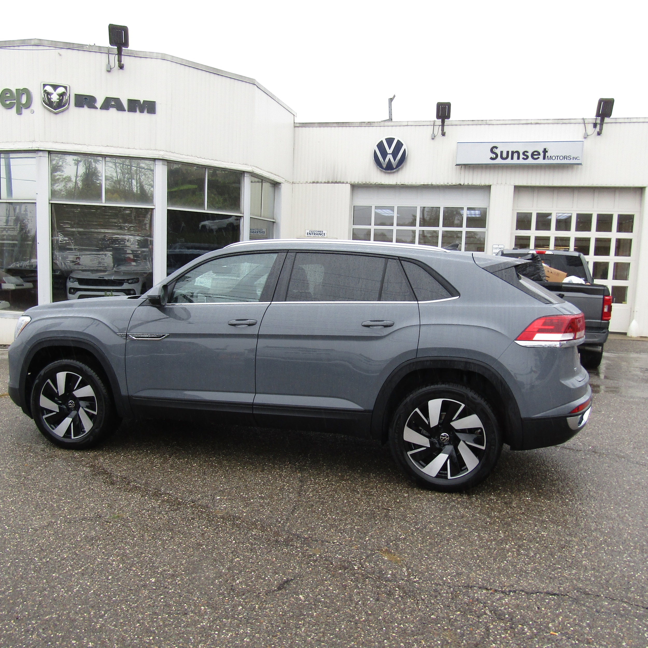 2026 Volkswagen Atlas Cross Sport SE w/Tech's photo