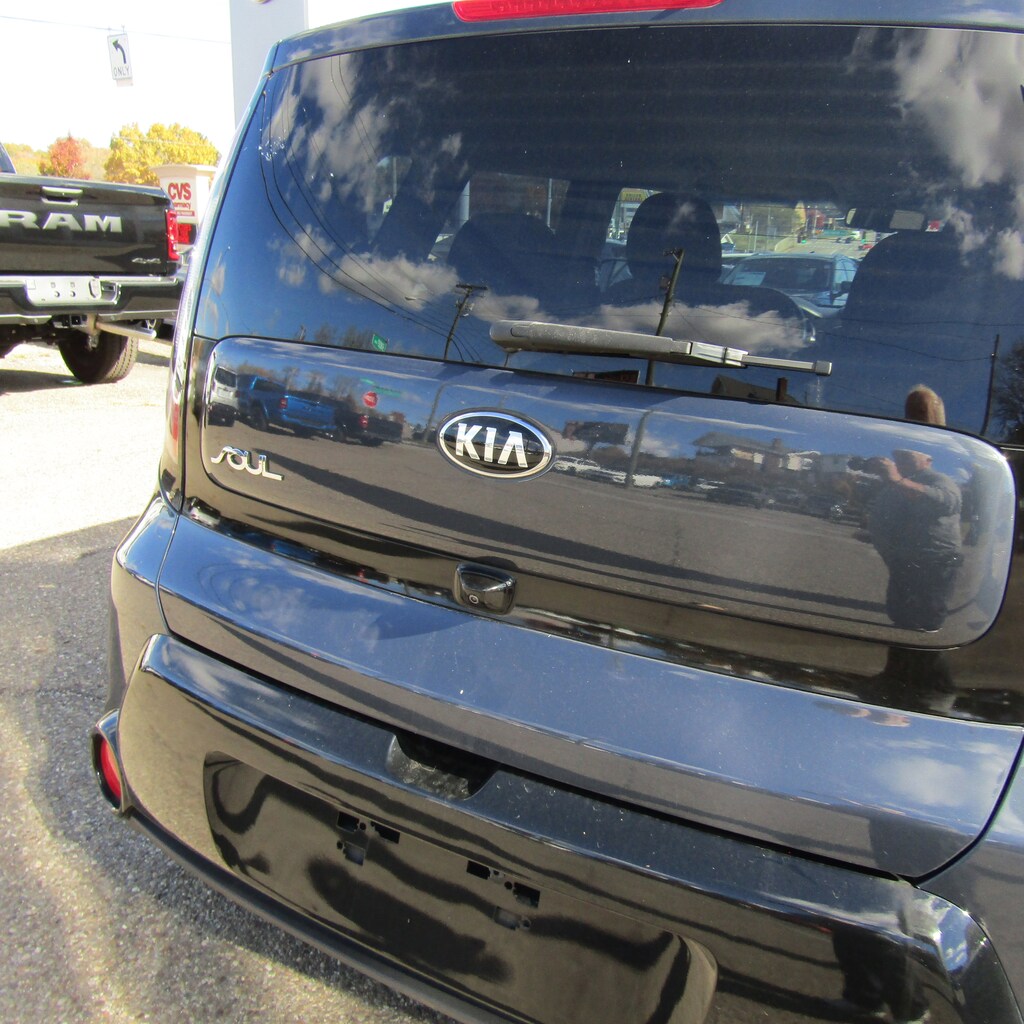 Used 2015 Kia Soul ! FWD Hatchback