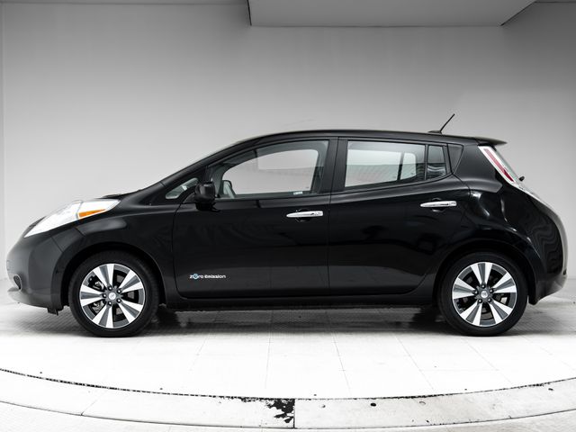 Used 2016 Nissan LEAF SV with VIN 1N4BZ0CP6GC300812 for sale in Beaverton, OR