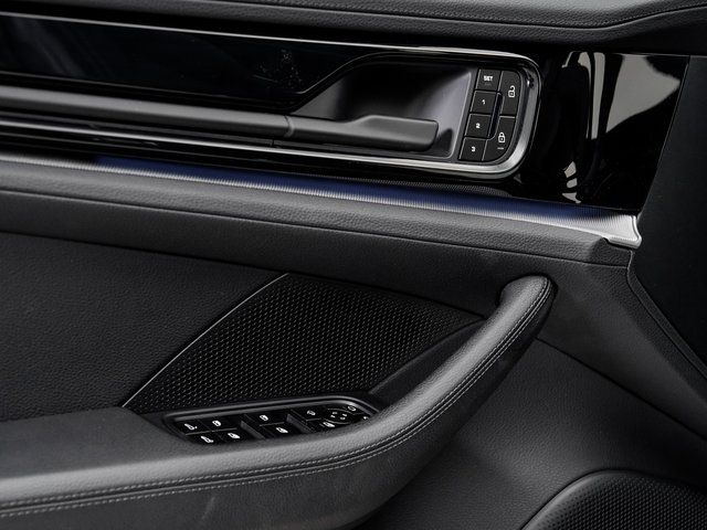 2025 Porsche Panamera Base - Photo 8