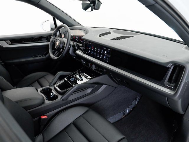 2025 Porsche Cayenne Base - Photo 22