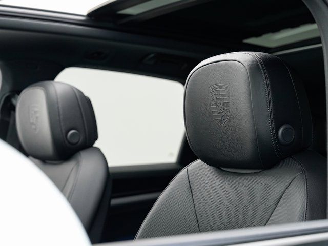 2025 Porsche Cayenne Base - Photo 10
