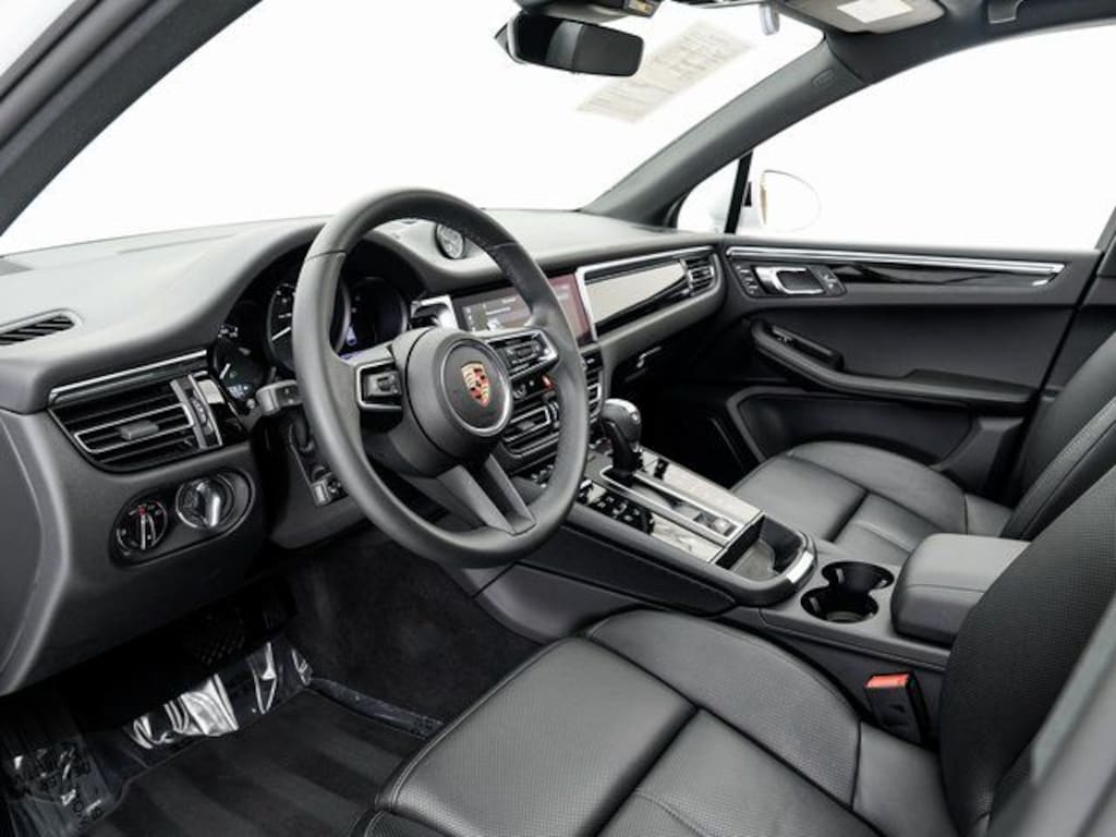 Certified 2025 Porsche Macan SUV