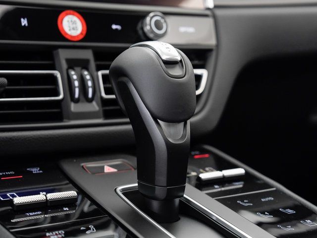 2025 Porsche Macan Base - Photo 20