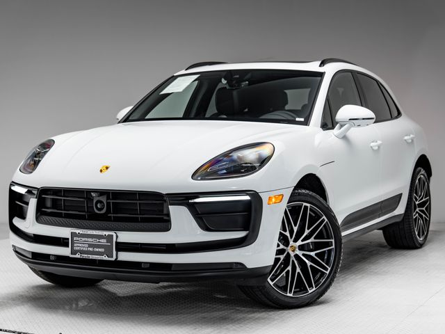 2026 Porsche Macan Base