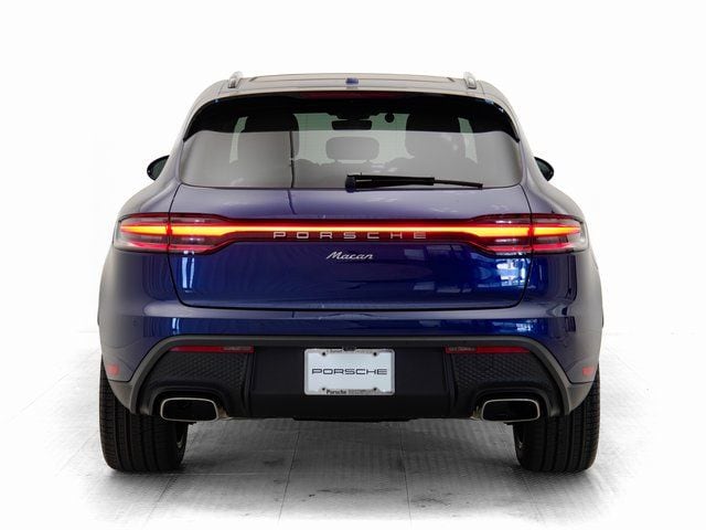 2025 Porsche Macan T - Photo 35