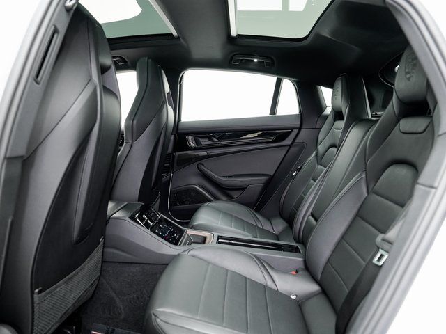 2025 Porsche Panamera Base - Photo 24